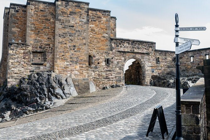 edinburgh-castle-guided-walking-tour-with-entry-ticket