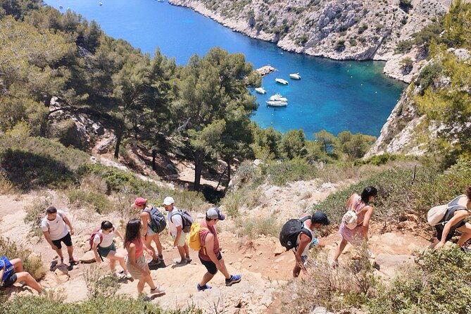 guided-hike-in-the-calanques-national-park