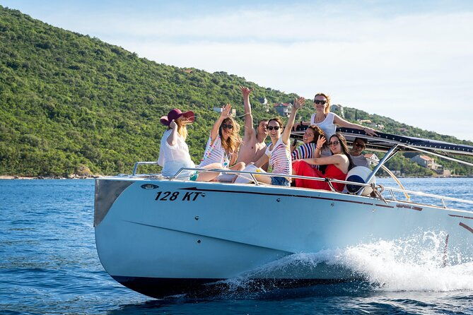 kotor-sightseeing-lady-of-the-rocks-and-blue-cave-group-tour