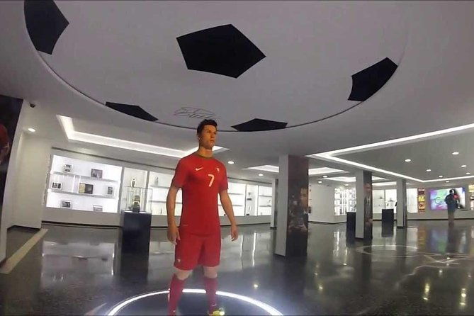 madeira-private-cristiano-ronaldo-tour-with-cr7-museum