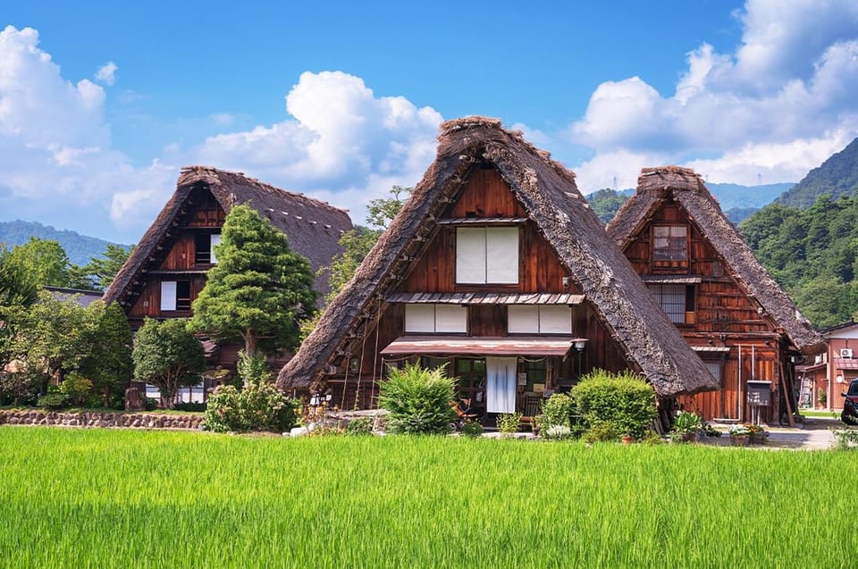 nagoya-to-hida-takayama-shirakawa-go-village-day-tour