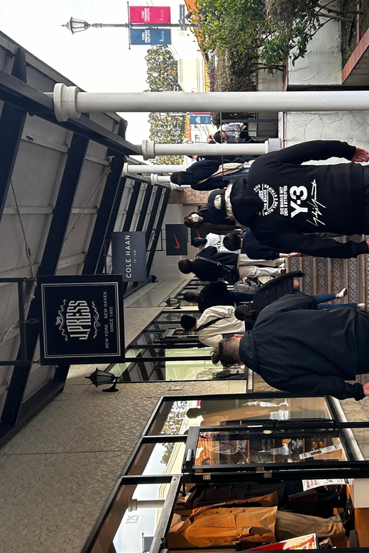 outlet-shopping-and-yatai-tour