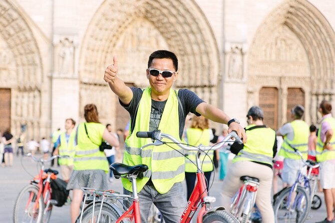 paris-by-night-city-of-lights-sightseeing-guided-bike-tour