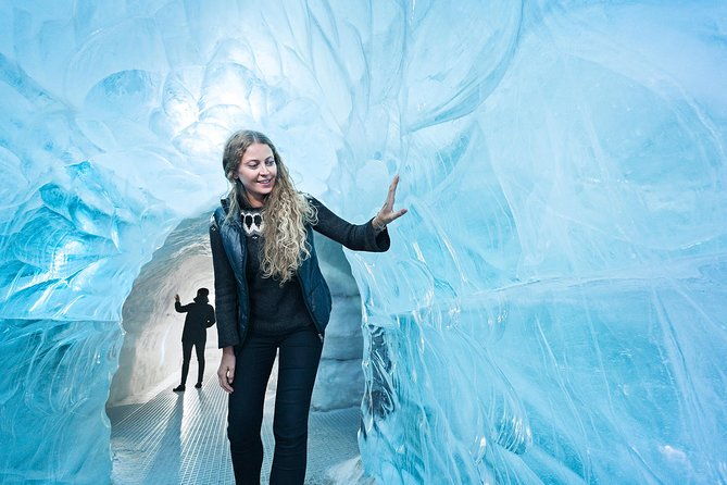 perlan-museum-wonders-of-iceland-arora-northern-lights-planetarium-show