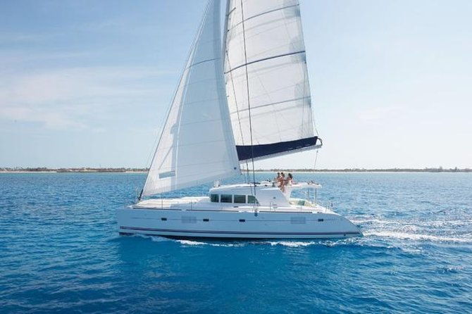 santorini-luxury-cruise-with-greek-meal-swim-stops-and-pickup