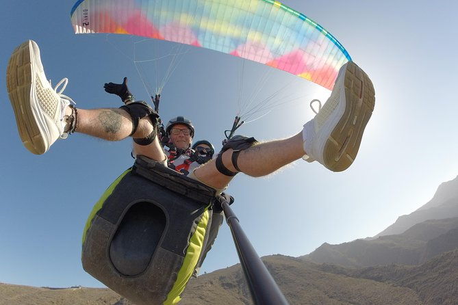 tandem-paragliding-flight-in-south-tenerife