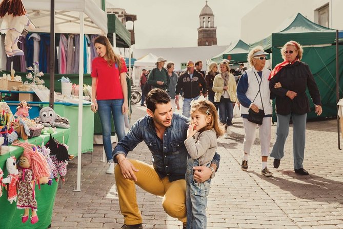 teguise-market-and-la-graciosa-island-tour