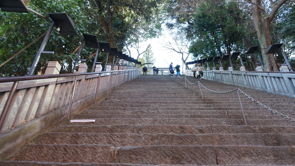 tokyo-top-3-hidden-tokyo-tower-photo-spots-and-local-shrine