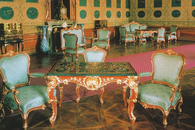 vienna-skip-the-line-schonbrunn-palace-and-gardens-guided-tour