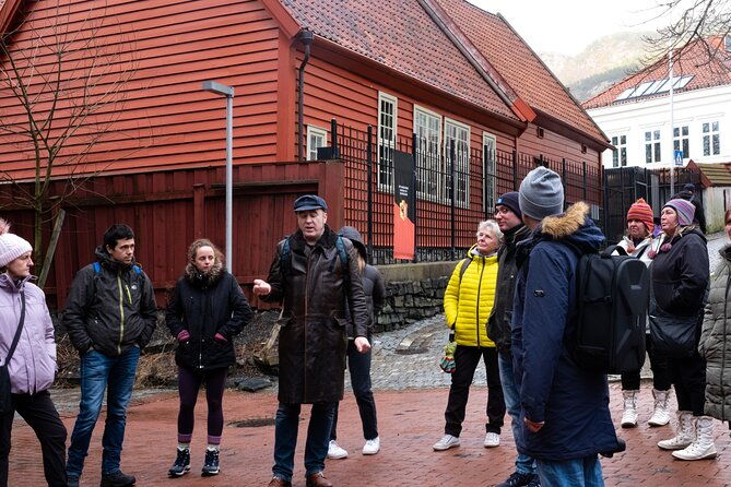 walking-tour-in-bergen-of-the-past-and-present