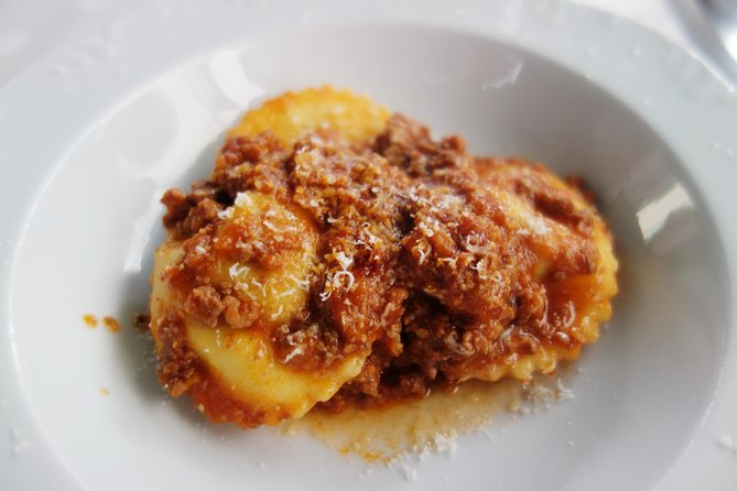 2italy-lucca-food-tour