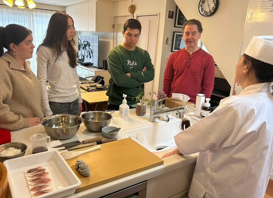 akemis-sushikitchen-a-fun-sushi-cooking-lesson-in-tokyo