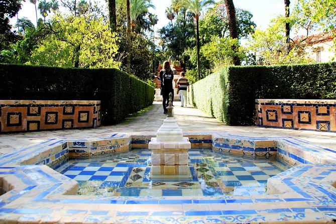 alcazar-of-seville-reduced-group-tour