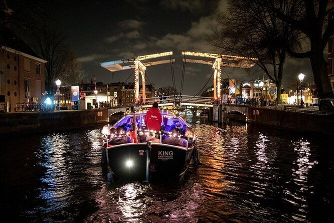 amsterdam-canal-cruise-with-live-guide-and-unlimited-drinks