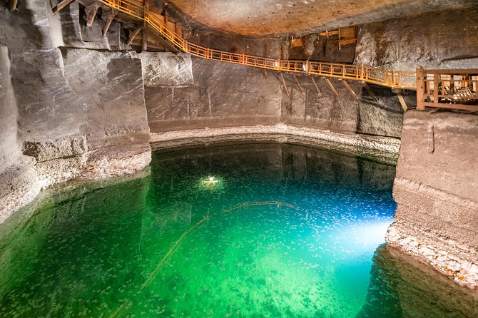 auschwitz-birkenau-and-wieliczka-salt-mine-guided-full-day-tour