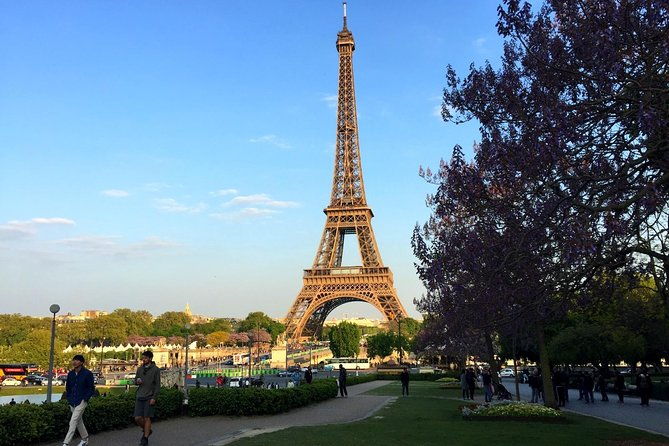 eiffel-tower-elevator-tour-with-optional-summit-cruise-access
