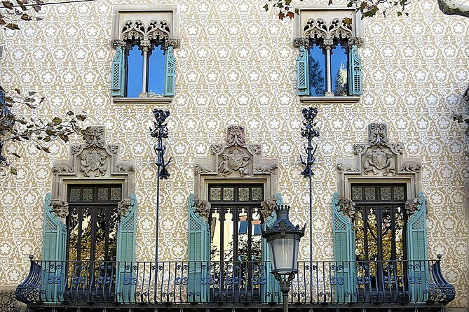 gaudi-and-modernism-private-walking-tour