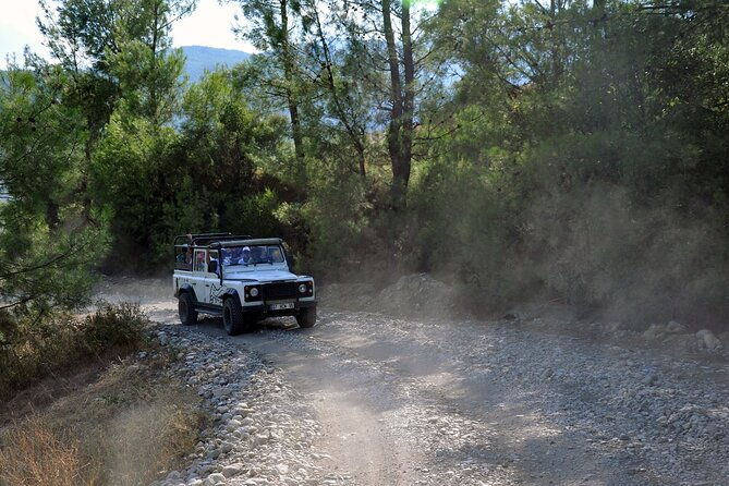 jeep-safari-adventure-from-side