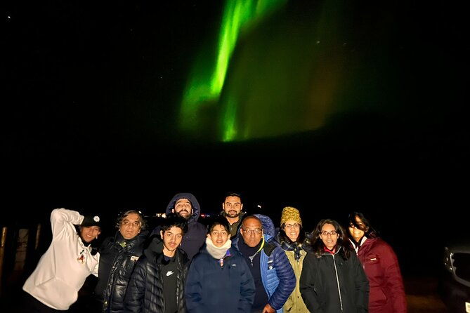northern-lights-guided-tour-with-professional-photos