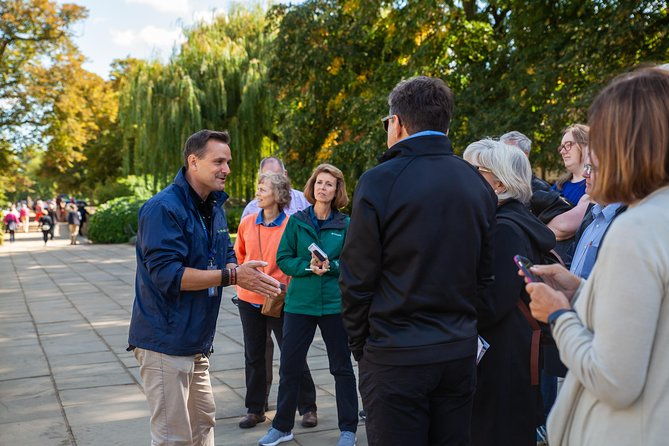 oxford-university-walking-tour-with-university-alumni-guide