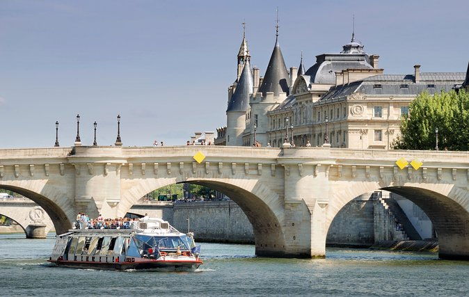 paris-tour-with-lunch-at-the-eiffel-tower-and-seine-river-cruise
