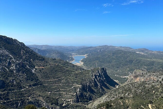 private-day-tour-knossos-lassithi-plateau