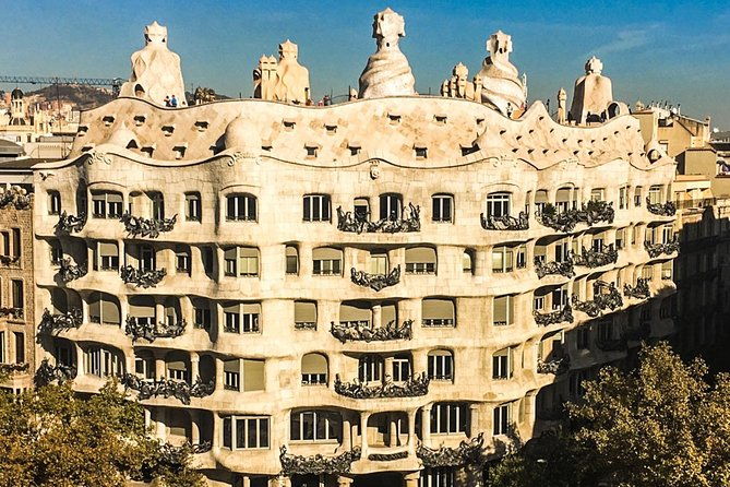 sagrada-familia-park-guell-most-complete-private-full-day-tour