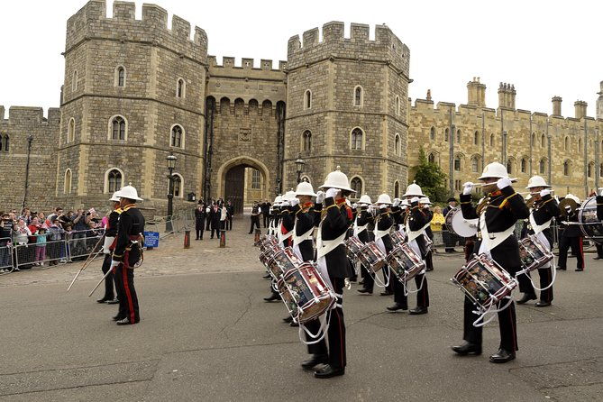 stonehenge-windsor-castle-and-bath-full-day-guided-tour