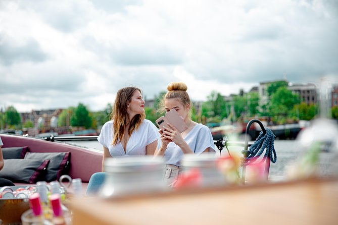 the-cozy-and-fun-canal-tour