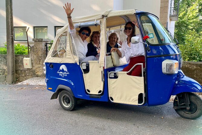 tuk-tuk-private-tour-in-sintra-and-beaches