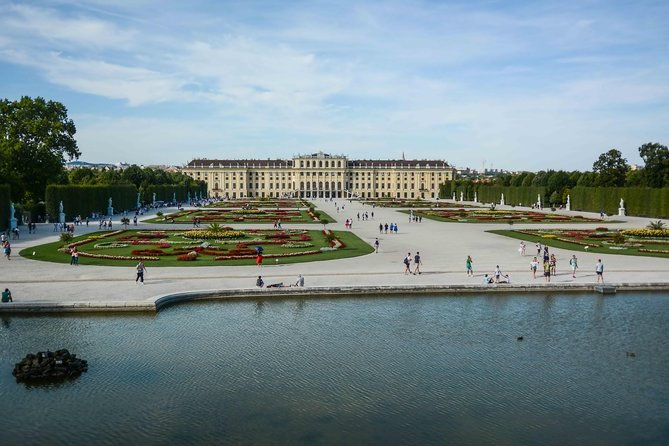vienna-skip-the-line-schonbrunn-palace-and-gardens-guided-tour