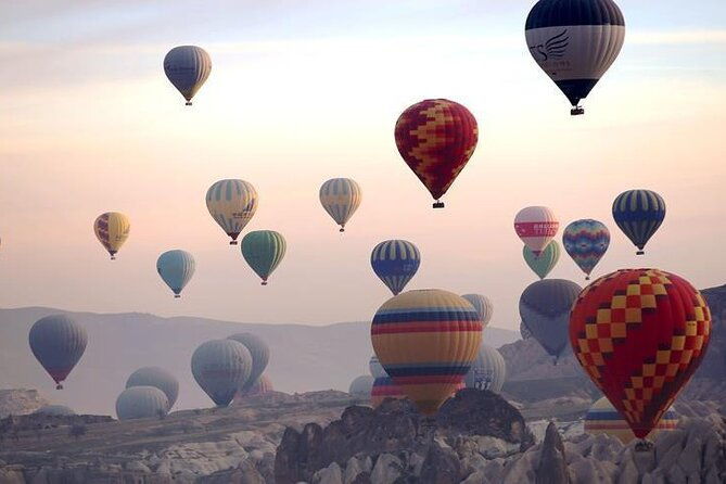 cappadocia-hot-air-balloon-tour-over-fairychimneys