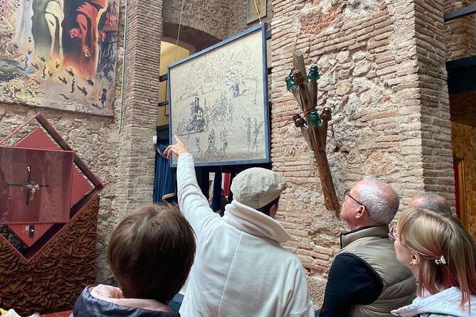 dali-museum-figueres-cadaques-private-tour-with-hotel-pick-up