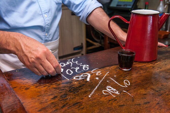 devour-seville-tapas-wine-history-small-group-tour