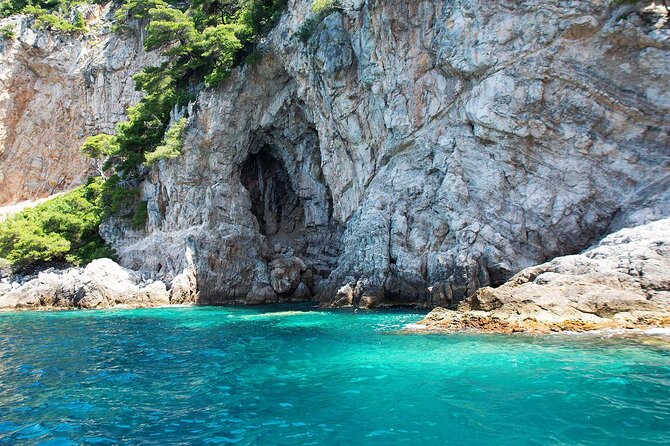 discover-the-best-of-the-elafiti-islands-with-our-group-tour