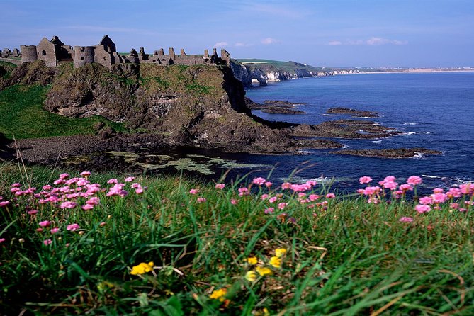 dublin-to-belfast-black-cab-dunluce-castle-giants-causeway