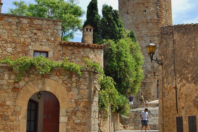 girona-costa-brava-small-group-tour-with-pickup-from-barcelona