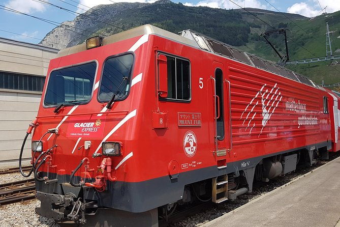 glacier-express-panoramic-train-round-trip-from-zurich-with-private-guide