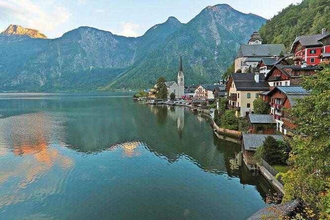 hallstatt-day-trip-from-vienna-with-skywalk