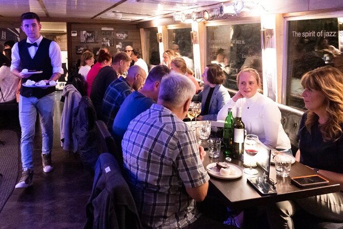 jazz-boat-popular-live-jazz-river-cruise