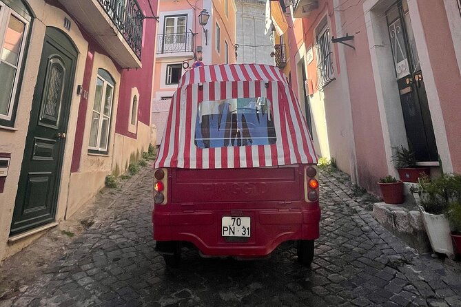 lisbon-private-historical-center-tour-by-tuk-tuk