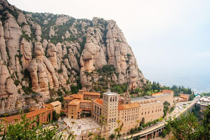montserrat-tour-rack-railway-museum-moreneta-licor-tasting