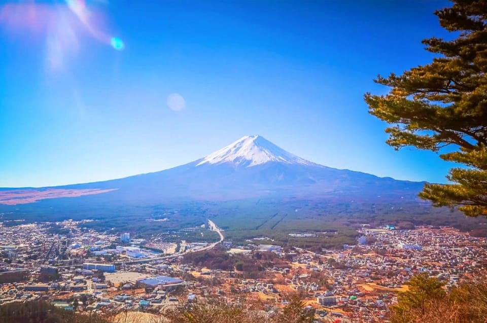 mt-fuji-area-hikawa-clock-shop-dream-bridge-1-day-tour