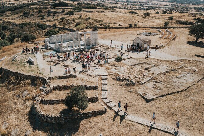 naxos-highlights-bus-tour-with-free-time-for-lunch-at-apeiranthos