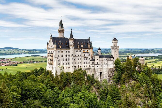 neuschwanstein-castle-and-linderhof-vip-all-inc-tour-from-munich