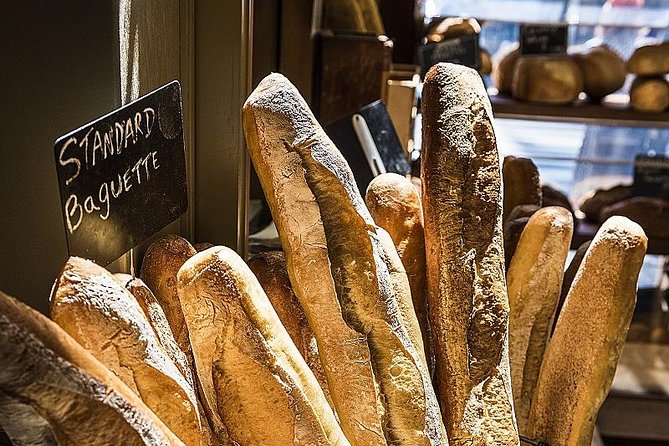 paris-montmartre-walking-tour-best-art-culture-and-food