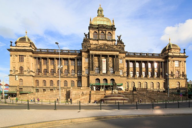 prague-bus-tour-walking-tour-river-cruise-and-lunch