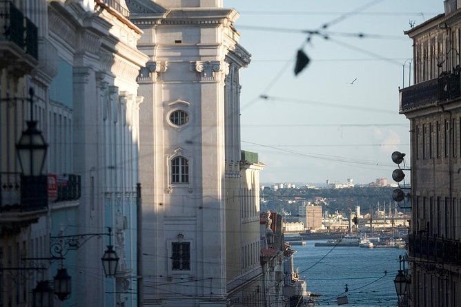 private-lisbon-tour-with-premium-portuguese-wine-and-tapas-tasting