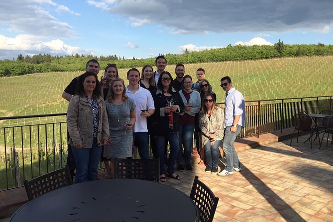 small-group-wine-tasting-experience-in-the-tuscan-countryside