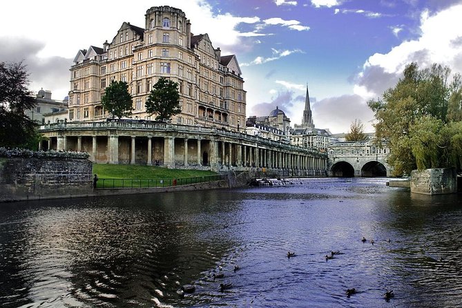 stonehenge-and-bath-tour-from-london